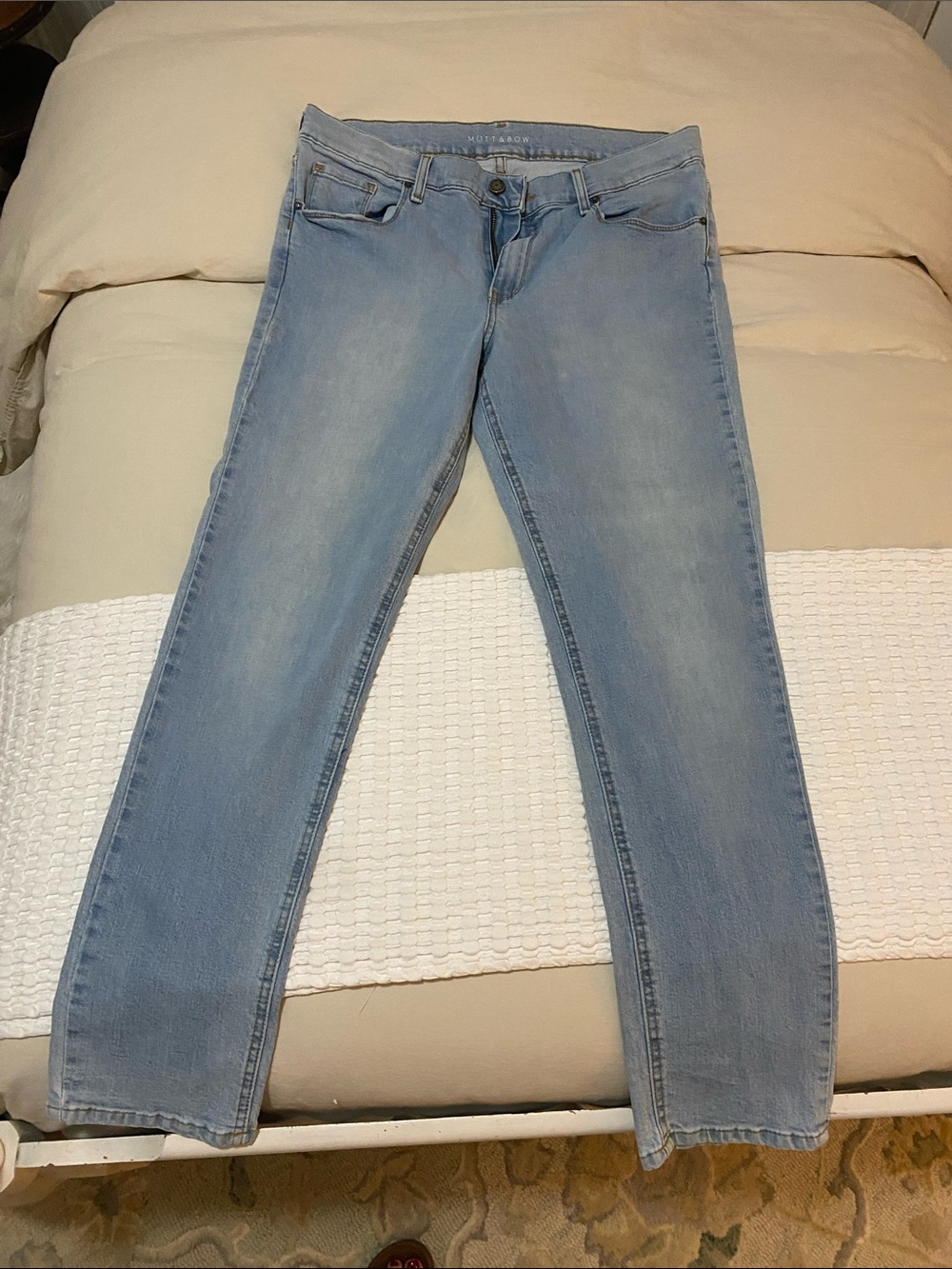 Mott & Bow Boyfriend Jeans Light Wash 31 x 30